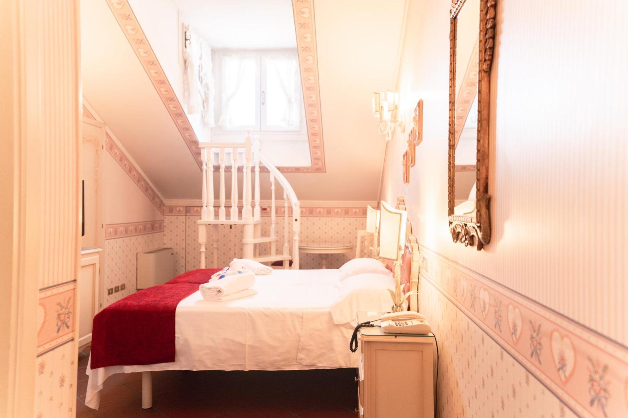 Hotel Duchessa Isabella Collection By Gsa Hotels Ferrare Extérieur photo