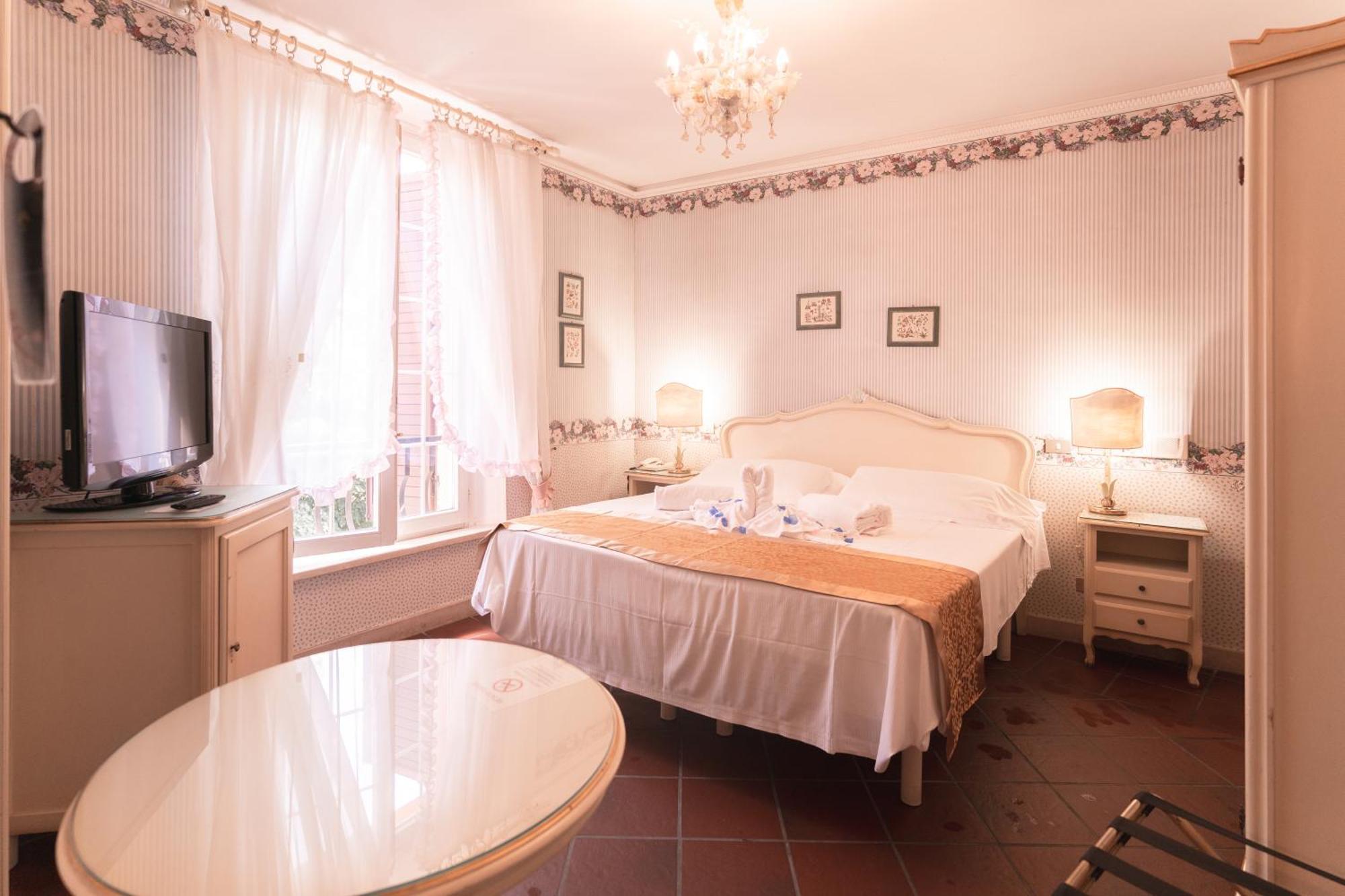Hotel Duchessa Isabella Collection By Gsa Hotels Ferrare Extérieur photo